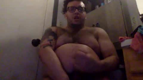 Snapshot of bttmchub98 chatting on 10.28.25 bttmchub98 online show from 10.28.25