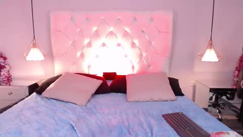 Snapshot of bubbiecherry chatting on 10.22.25 Cherry Lady online show from 10.22.25