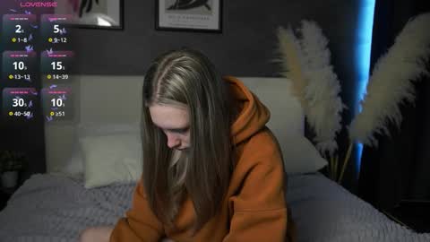 Sabrina  online show from 10.02.25