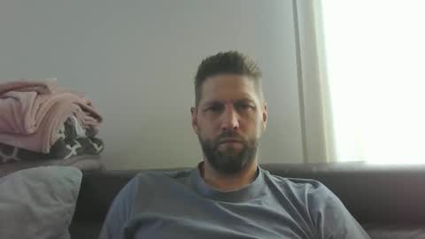 bubblebee1982 online show from 09.12.25