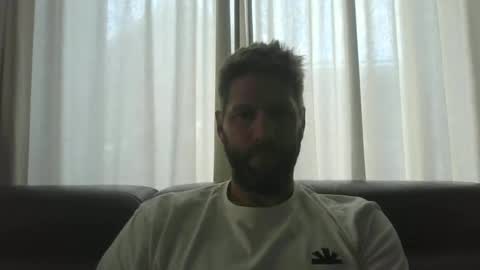 bubblebee1982 online show from 09.29.25