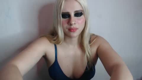 Snapshot of bubblebut11 chatting on 10.09.25 Isabella but call me isa online show from 10.09.25