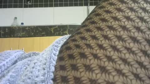 pretty online show from 12.16.25