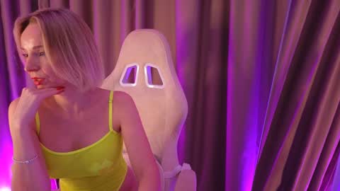 bubbling_crush online show from 02.11.25