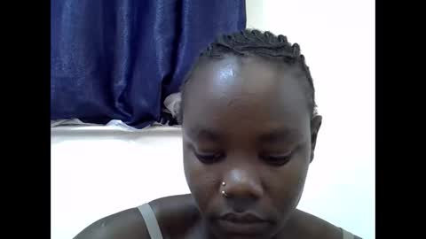 Snapshot of bubbly_ass247 chatting on 10.10.25 bubbly online show from 10.10.25