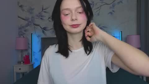 Leona online show from 02.07.26