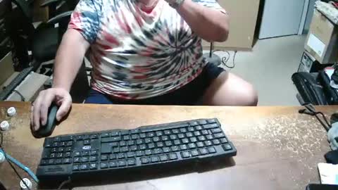 Snapshot of bucku2 chatting on 11.12.25 Bucku2 online show from 11.12.25