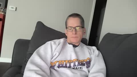 Snapshot of budman004 chatting on 11.15.25 budman004 online show from 11.15.25