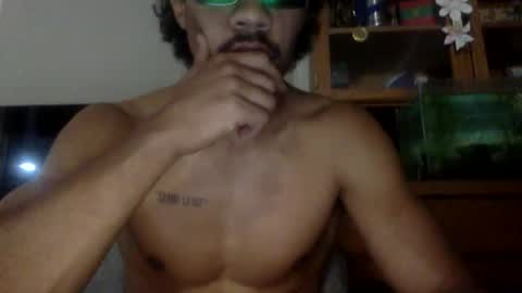 Snapshot of bulaboy27 chatting on 01.11.25 meaty man online show from 01.11.25