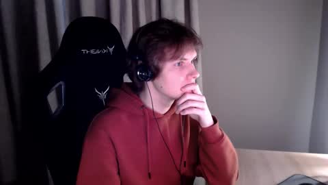 Snapshot of bulkazziz chatting on 09.22.25 Chris online show from 09.22.25