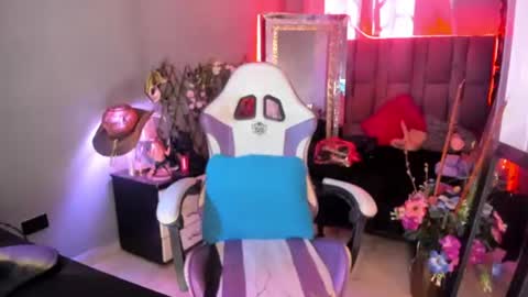 Snapshot of bulmasweetyose chatting on 08.07.26 bulmasweetyose mommy submissive control milf lovense online show from 08.07.26