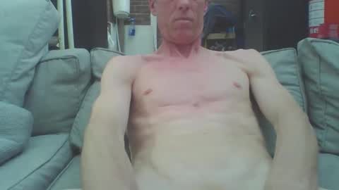 Snapshot of bundy2016 chatting on 04.26.26 Dutch cock online show from 04.26.26