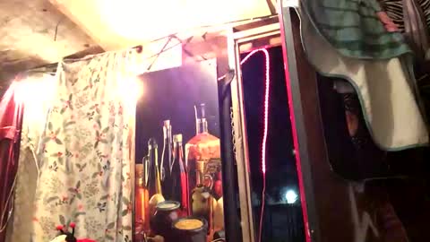 bunniandcryme online show from 11.21.25