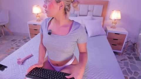 bunny_blush1 online show from 03.09.26