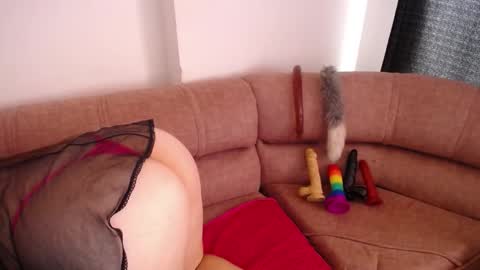 NINA online show from 02.24.25