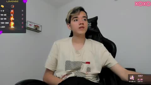 Snapshot of bunny_maxxi chatting on 03.03.25 bunny online show from 03.03.25