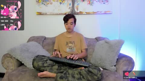 Snapshot of bunny_maxxi chatting on 10.01.25 bunny online show from 10.01.25