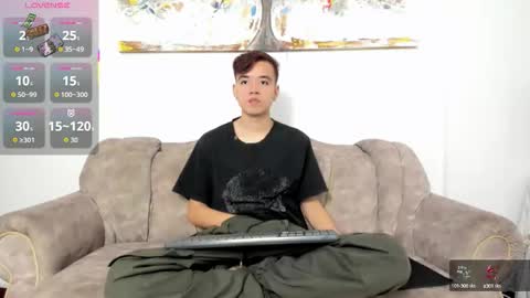 Snapshot of bunny_maxxi chatting on 10.07.25 bunny online show from 10.07.25