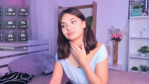 Snapshot of bunny_nova chatting on 10.31.25 Aria online show from 10.31.25