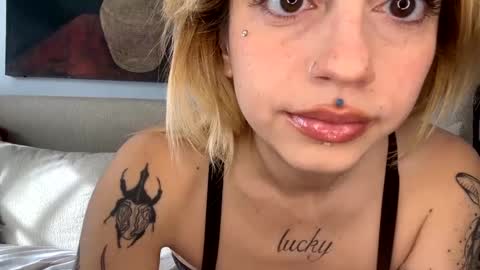 Bunnyaliengirl online show from 01.24.25