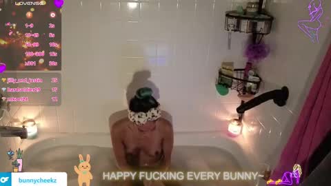 Tokki  bunny  online show from 11.15.25