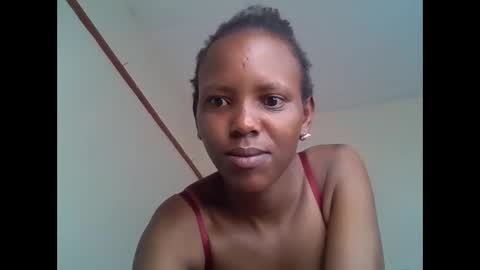 Snapshot of bunnydiva_ chatting on 10.05.25 bunnydiva_ online show from 10.05.25