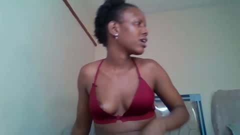 Snapshot of bunnydiva_ chatting on 10.10.25 bunnydiva_ online show from 10.10.25