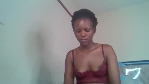 Snapshot of bunnydiva_ chatting on 10.13.25 bunnydiva_ online show from 10.13.25