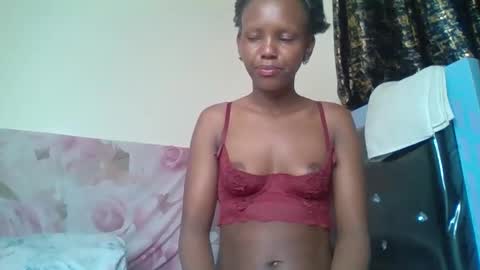 Snapshot of bunnydiva_ chatting on 10.16.25 bunnydiva_ online show from 10.16.25