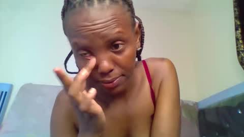 Snapshot of bunnydiva_ chatting on 11.11.25 bunnydiva_ online show from 11.11.25