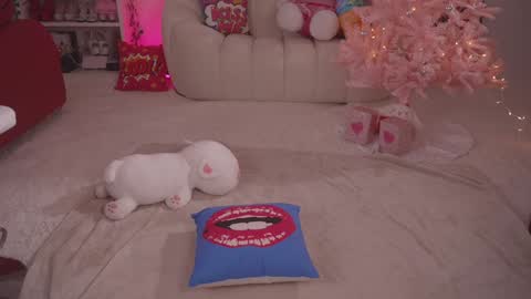 Snapshot of bunnydollstella chatting on 12.29.24 Stella online show from 12.29.24