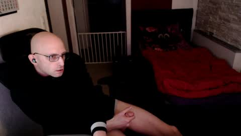 bunnydollstellas_toyboy online show from 04.03.26
