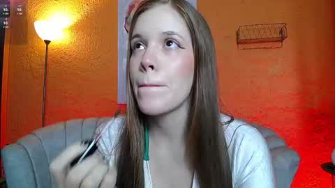 Snapshot of bunnyleahxxx chatting on 11.05.25 ANASTASIA online show from 11.05.25