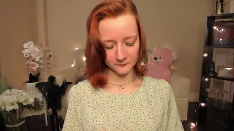 Snapshot of bunnyy_4u chatting on 05.16.26 Lilith online show from 05.16.26