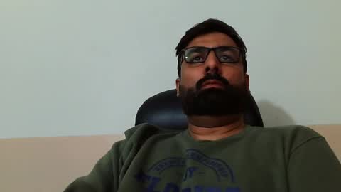 Hairy Arabian online show from 02.12.25