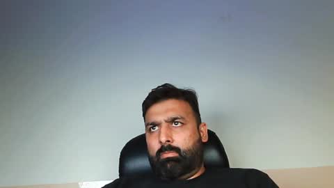 Hairy Arabian online show from 02.20.25