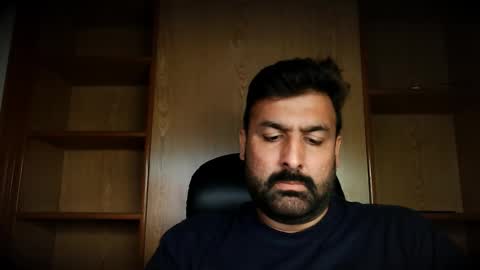 Hairy Arabian online show from 10.12.25