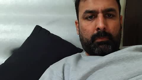 Hairy Arabian online show from 12.02.25