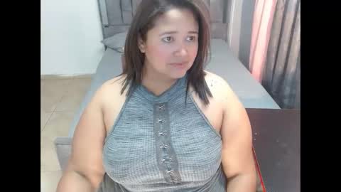 Snapshot of busty_juicyy chatting on 01.10.26 busty juicyy online show from 01.10.26