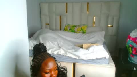 Snapshot of busty_mellons69 chatting on 10.13.25 busty_mellons69 online show from 10.13.25