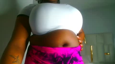 Snapshot of busty_mellons69 chatting on 10.24.25 busty_mellons69 online show from 10.24.25