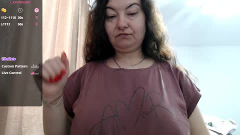 Snapshot of bustyemma chatting on 05.03.26 Emma online show from 05.03.26