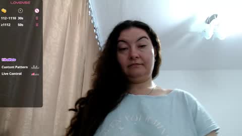 Snapshot of bustyemma chatting on 05.11.26 Emma online show from 05.11.26