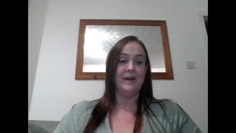 BustySuzy online show from 12.17.24