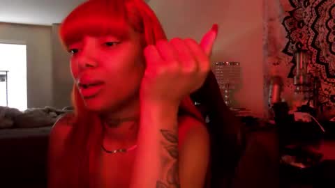 Snapshot of butterflybootyy chatting on 10.10.25 butterfly booty online show from 10.10.25