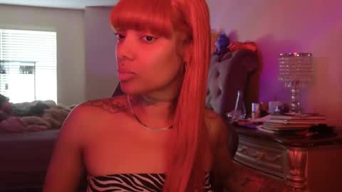 Snapshot of butterflybootyy chatting on 10.11.25 butterfly booty online show from 10.11.25