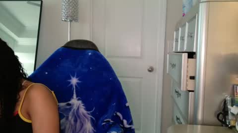 Snapshot of butterflybootyy chatting on 05.20.26 butterfly booty online show from 05.20.26