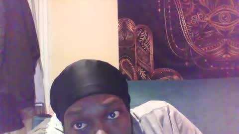 Snapshot of buzsy chatting on 12.08.24 Buzsy online show from 12.08.24