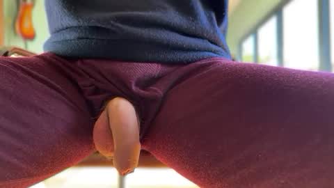 Snapshot of c0ckneeds3hands chatting on 01.14.25 c0ckneeds3hands online show from 01.14.25