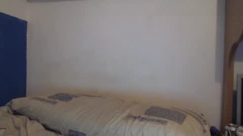 Snapshot of c0llinfarrell chatting on 12.08.24 Collin Farrel online show from 12.08.24